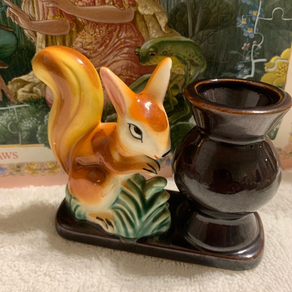 Vtg Porcelain Bunny Vase Japan